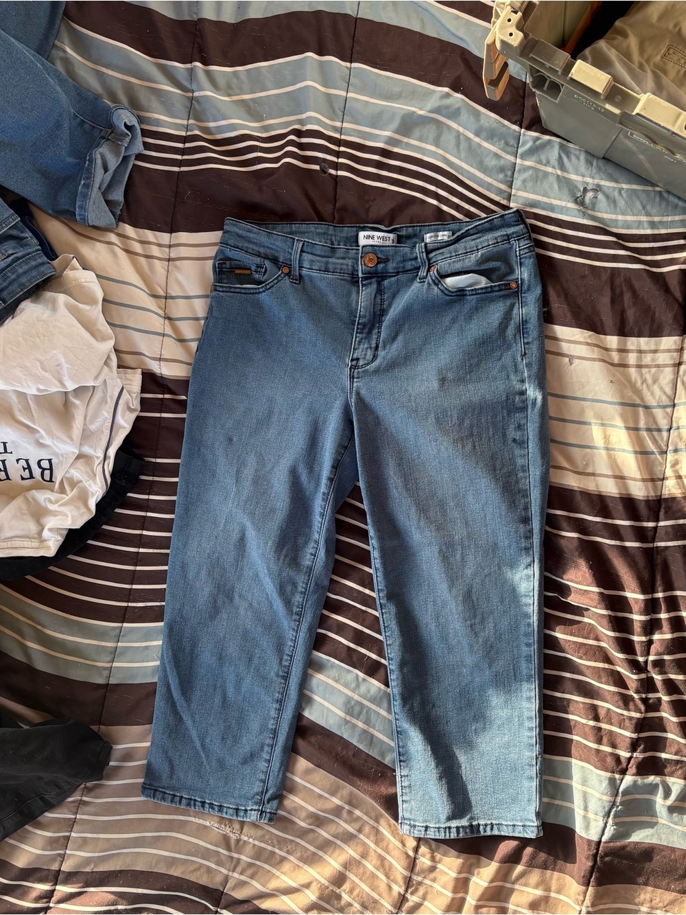 Nine West Light Blue Chrystie Capri Jeans